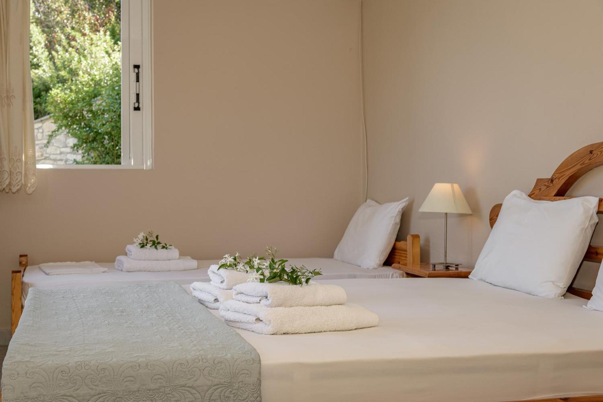 Villa Mare Studios Skinaria Екстер'єр фото